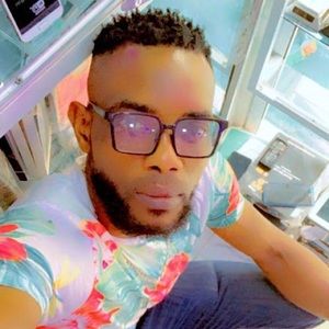 Meet your Posher, Doudou busness